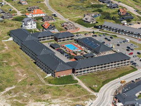 6 person holiday home on a holiday park in Fanø